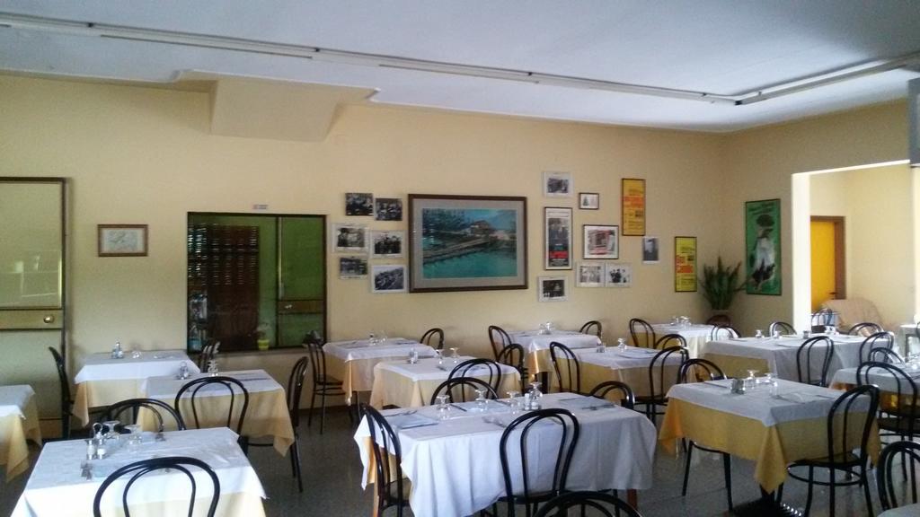 Albergo Del Po Viadana Экстерьер фото