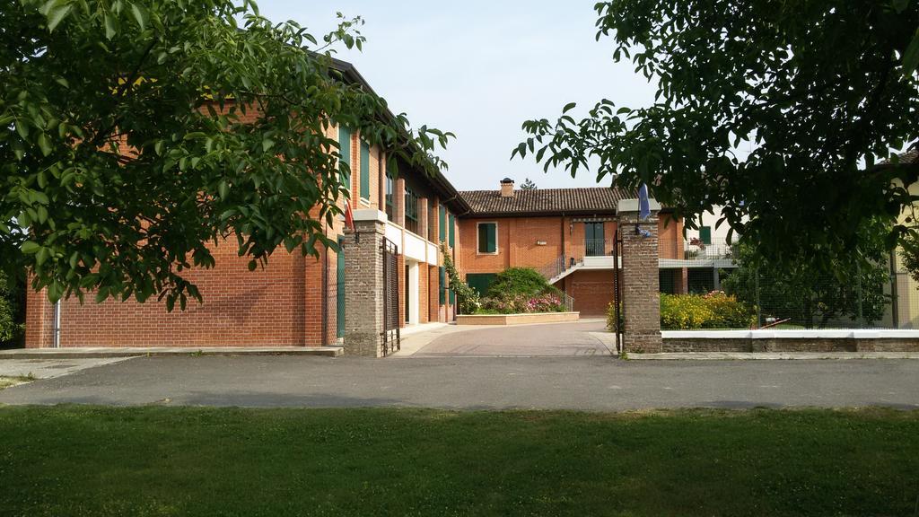 Albergo Del Po Viadana Экстерьер фото