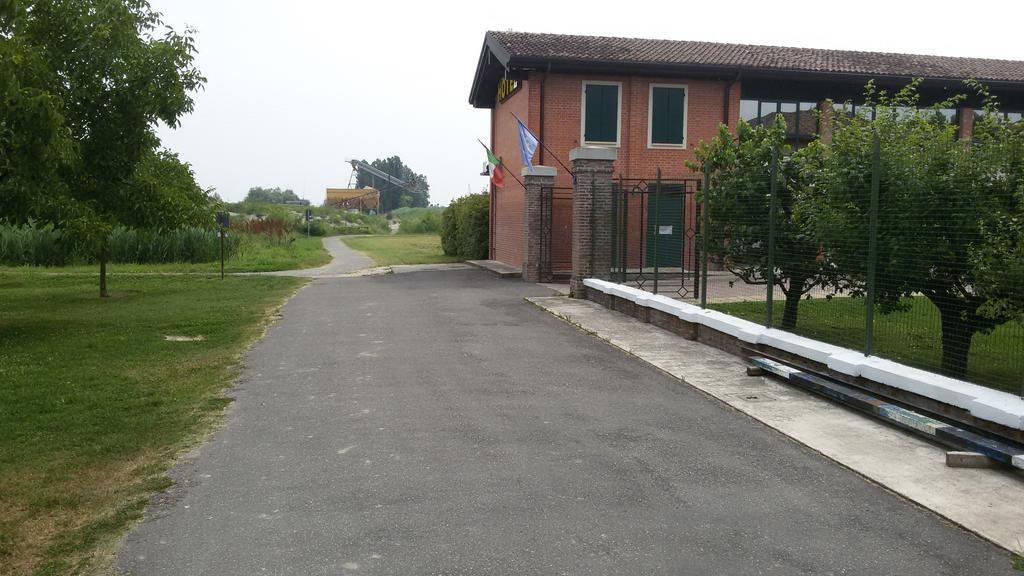 Albergo Del Po Viadana Экстерьер фото