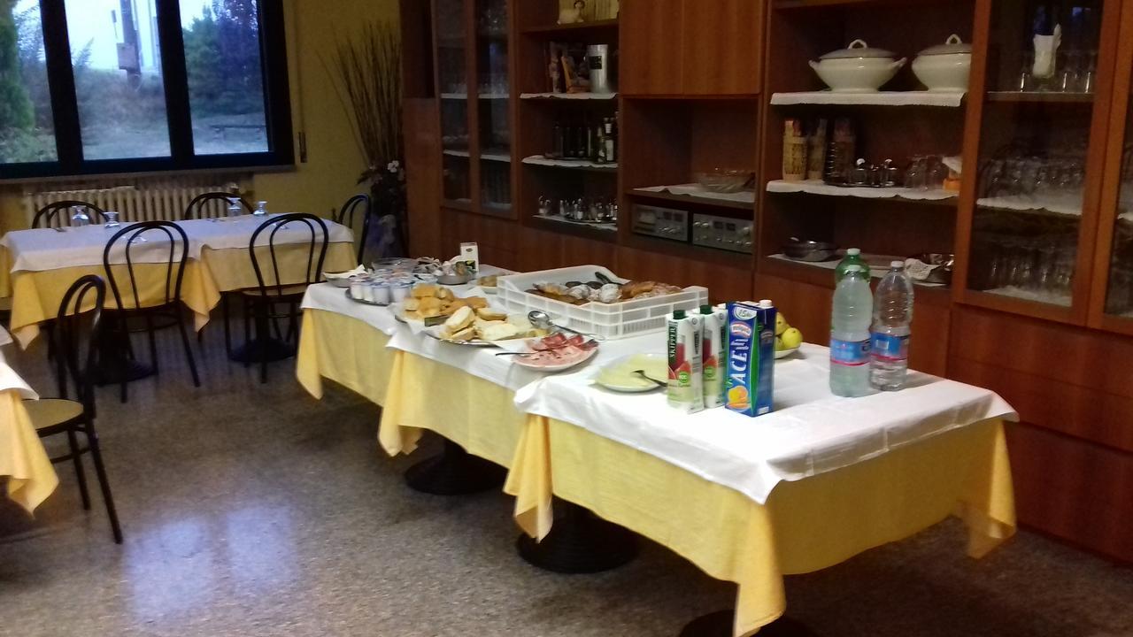 Albergo Del Po Viadana Экстерьер фото